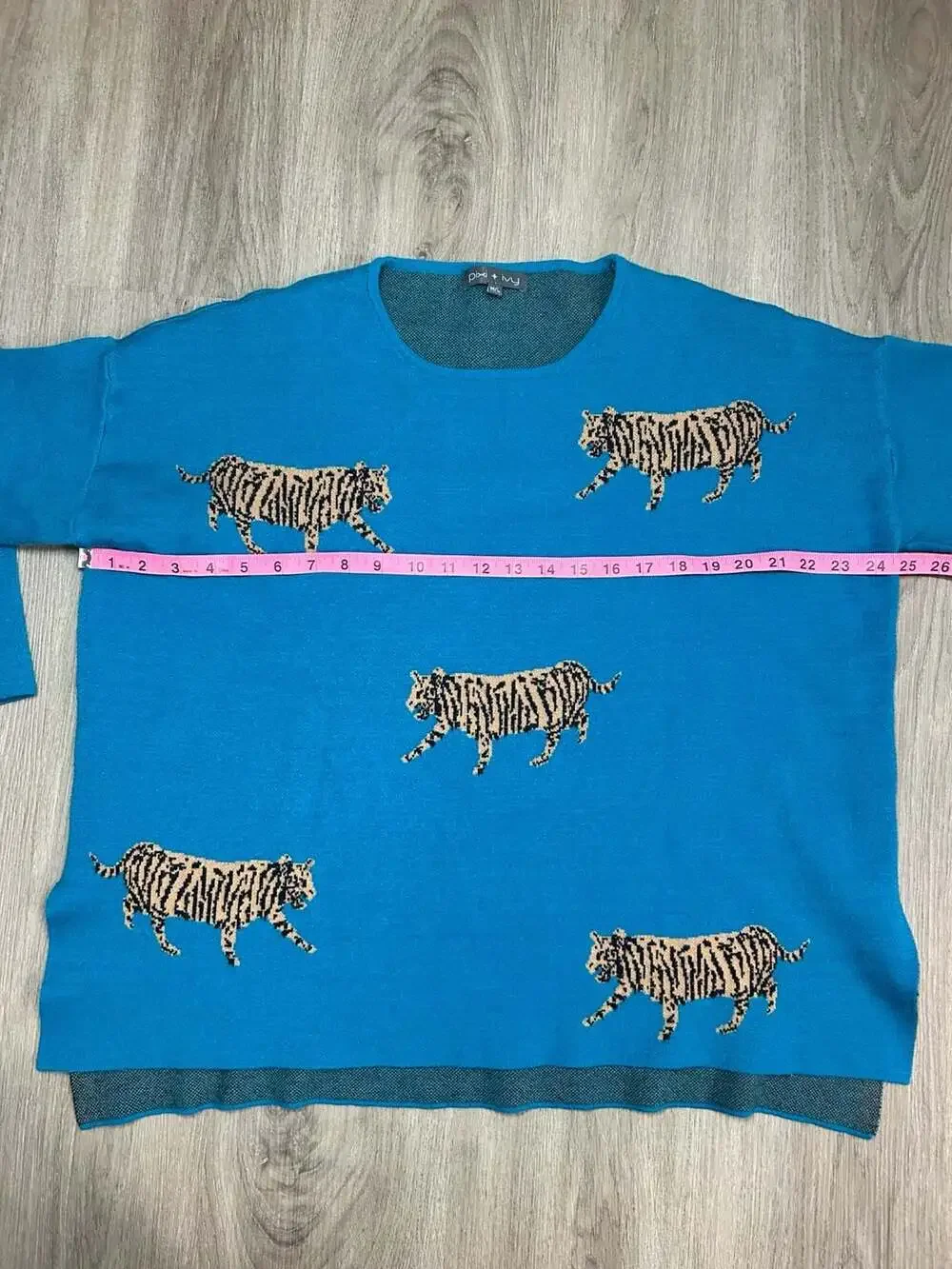 Pixi + Ivy Women's Blue Tiger Print Oversized Knit Sweater